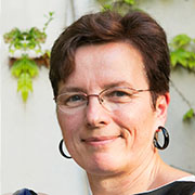Headshot of Susanne Hiller-Sturmhoefel.